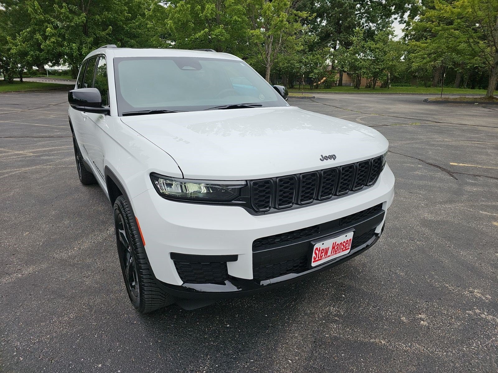 Certified Used 2025 Bright White Clearcoat Jeep Altitude X image 7