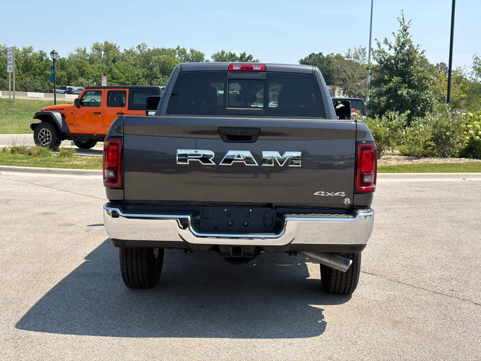 New 2026 Granite Crystal Metallic Clearcoat Ram Tradesman image 7