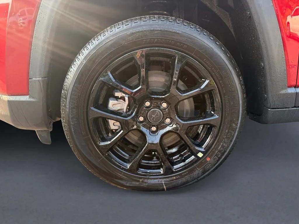 New 2026 Red Jeep Latitude image 10