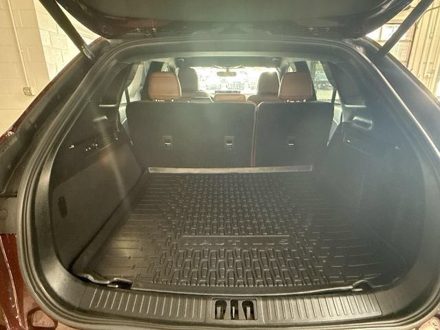 Used 2021 Red Lincoln Reserve image 28