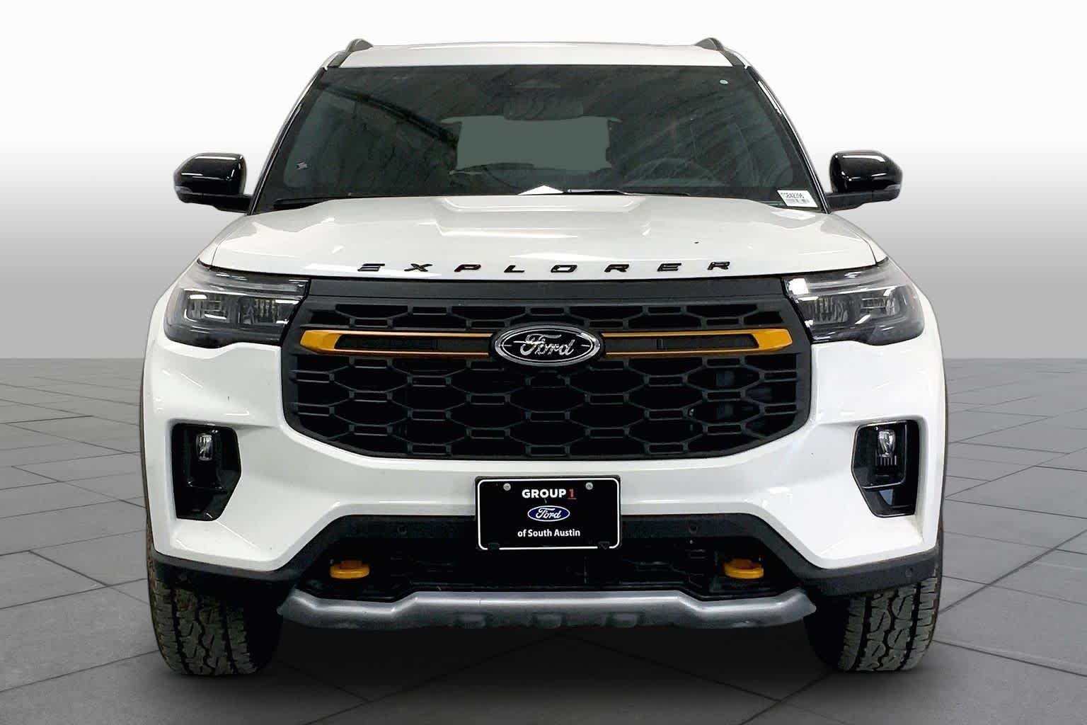 New 2026 Star White Metallic Tri-Coat Ford Tremor® image 3