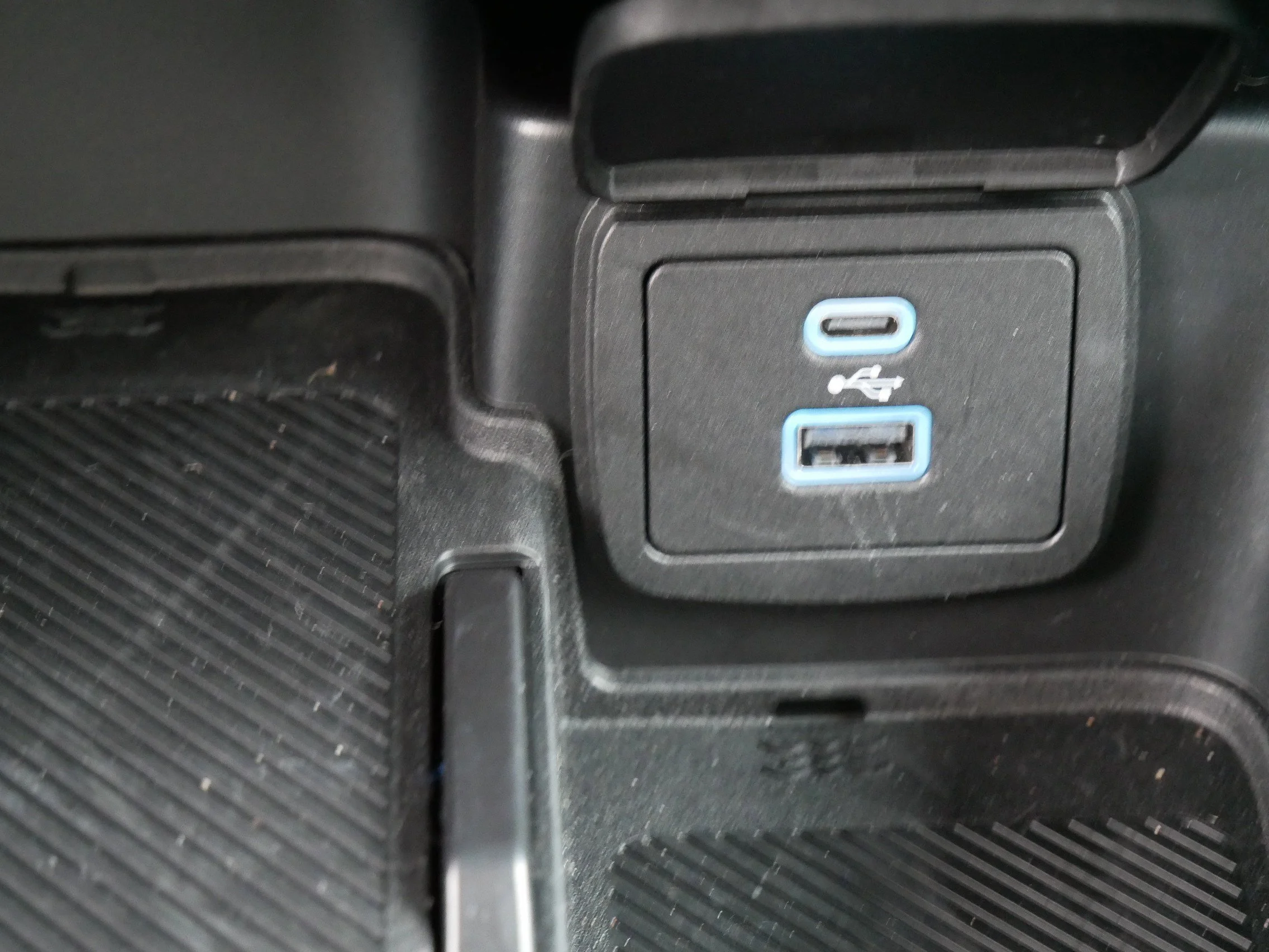 New 2025 Azure Gray Metallic Ford Base image 35