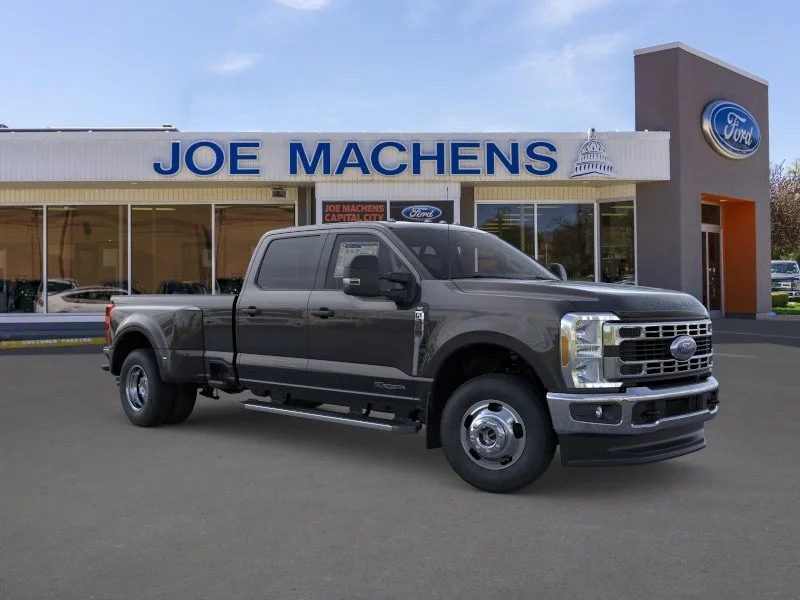2026 Ford F-350 XLT 4x4 Crew Cab 8' Box DRW's photo