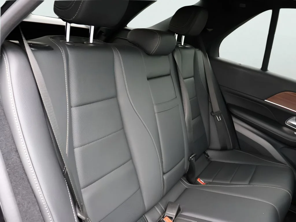 Used 2025 Obsidian Black Metallic Mercedes-Benz GLE 350 image 14