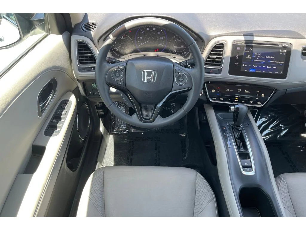 Used 2018 White Orchid Pearl Honda EX-L Navi image 17