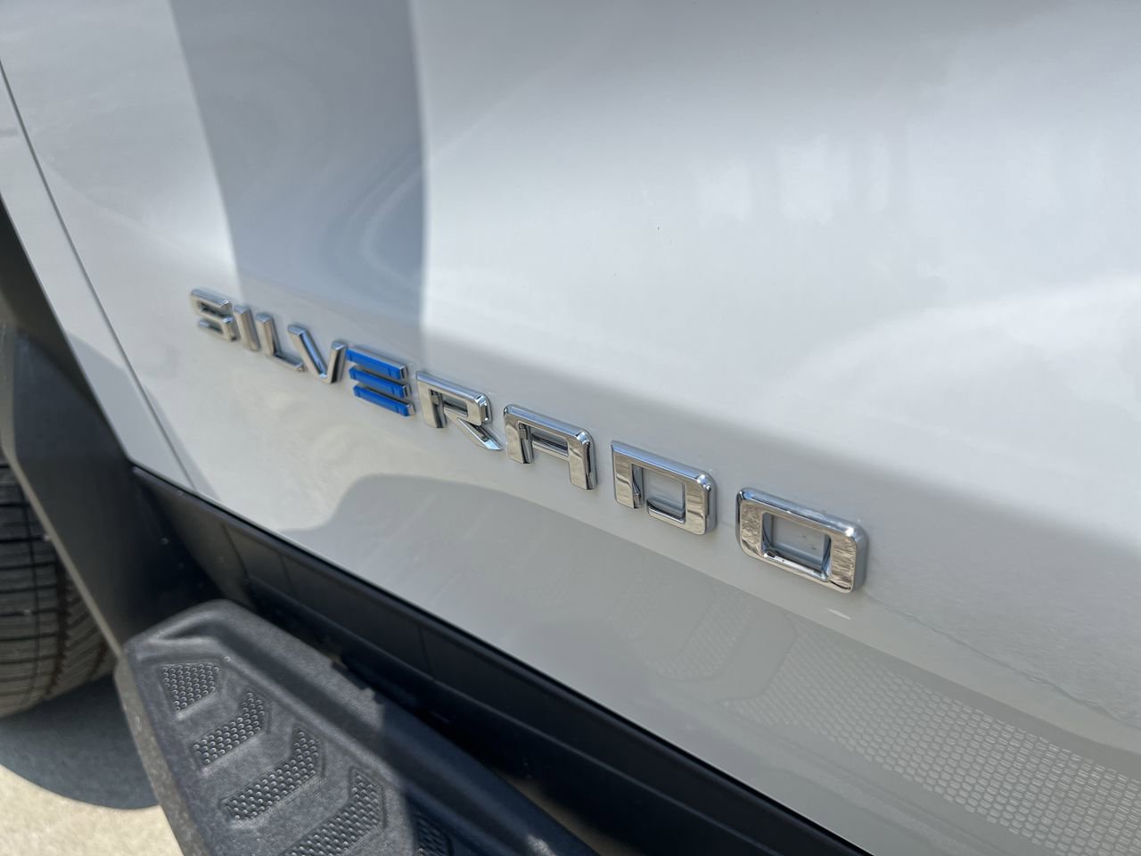 2026 Chevrolet Silverado EV LT - Photo 33