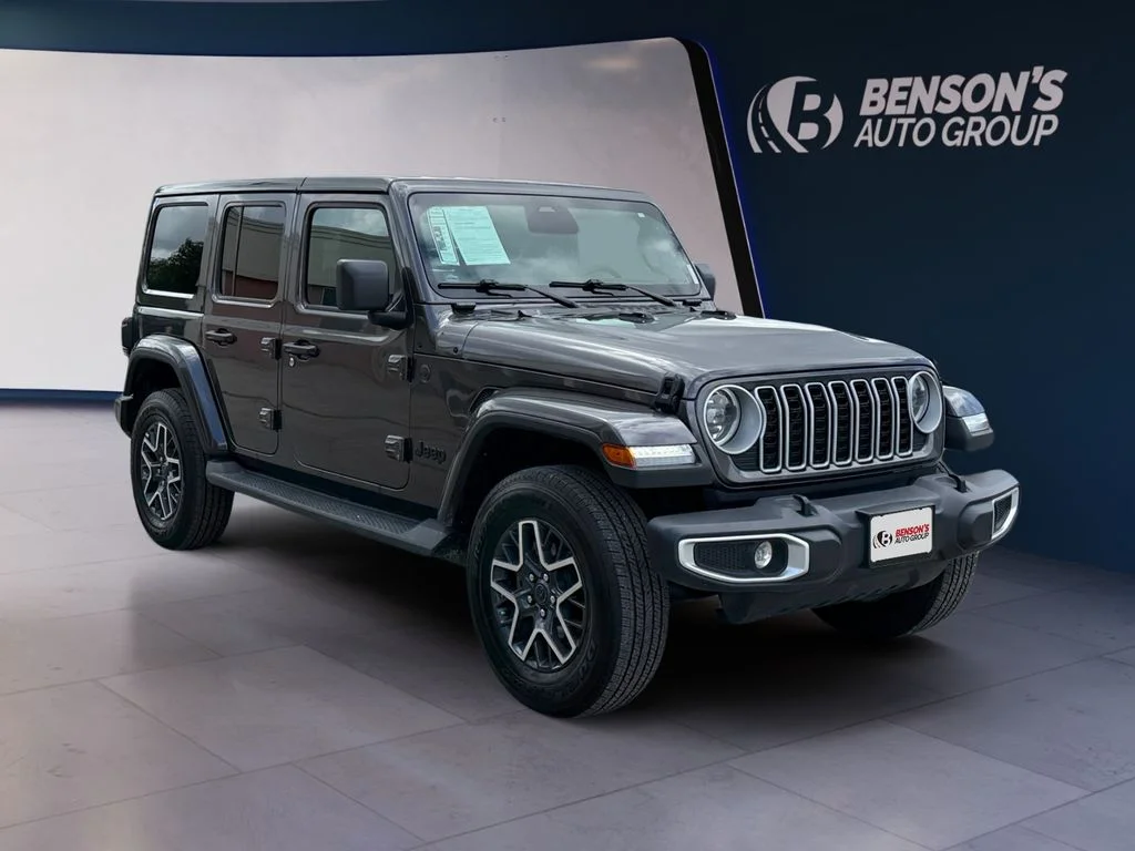 Used 2026 Gray Jeep Sahara image 7