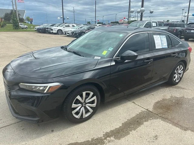 Certified Used 2022 Crystal Black Pearl Honda LX image 3
