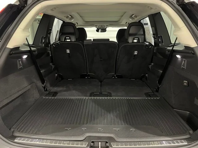 2026 Volvo XC90 Plus - Photo 22