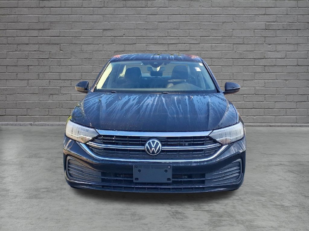 Used 2024 Black Volkswagen 1.5T S image 2