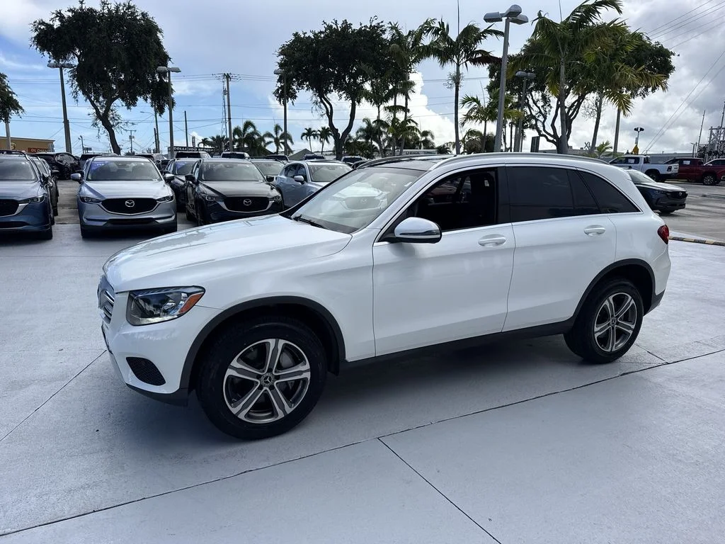 Used 2018 Polar White Mercedes-Benz GLC 300 image 10