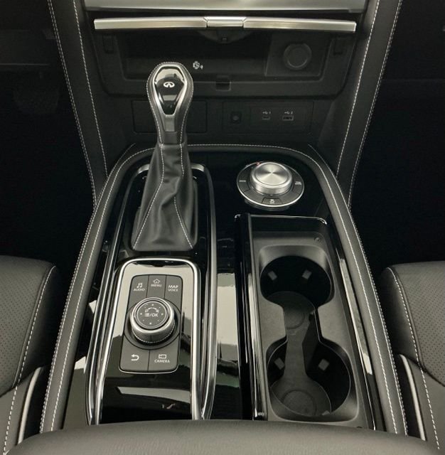 Used 2024 Gray INFINITI Premium Select image 24