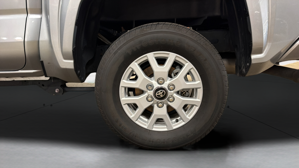 Used 2025 Silver Toyota SR5 image 27