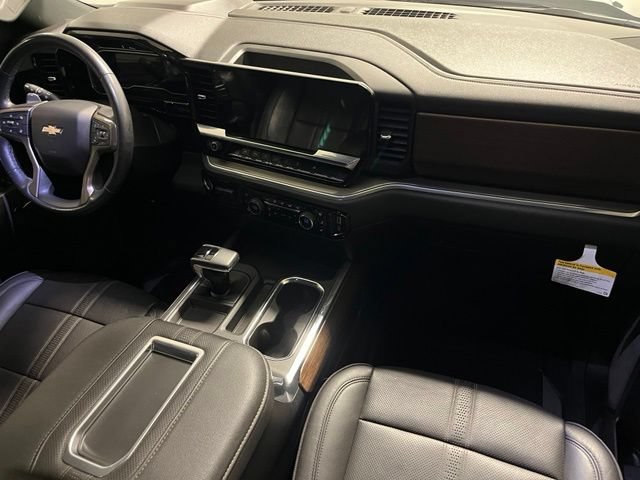 Used 2022 Dark Ash Metallic Chevrolet High Country image 16