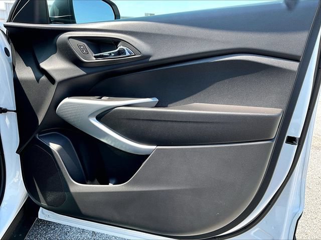 New 2026 Summit White Chevrolet LS image 27