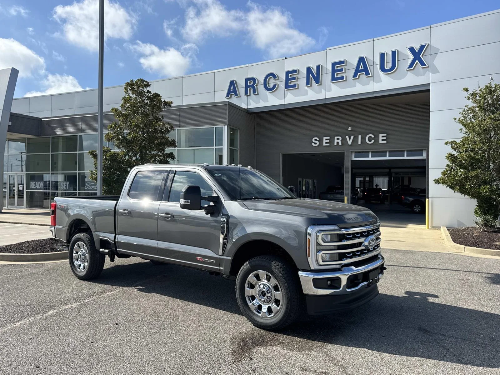 2027 Ford Super Duty F-250 Lariat