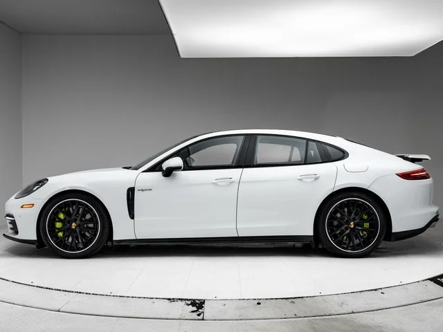 Used 2019  Porsche 4 image 2