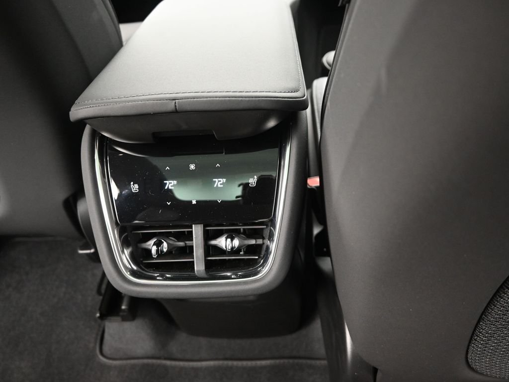 2025 Volvo EX90 Plus - Photo 22