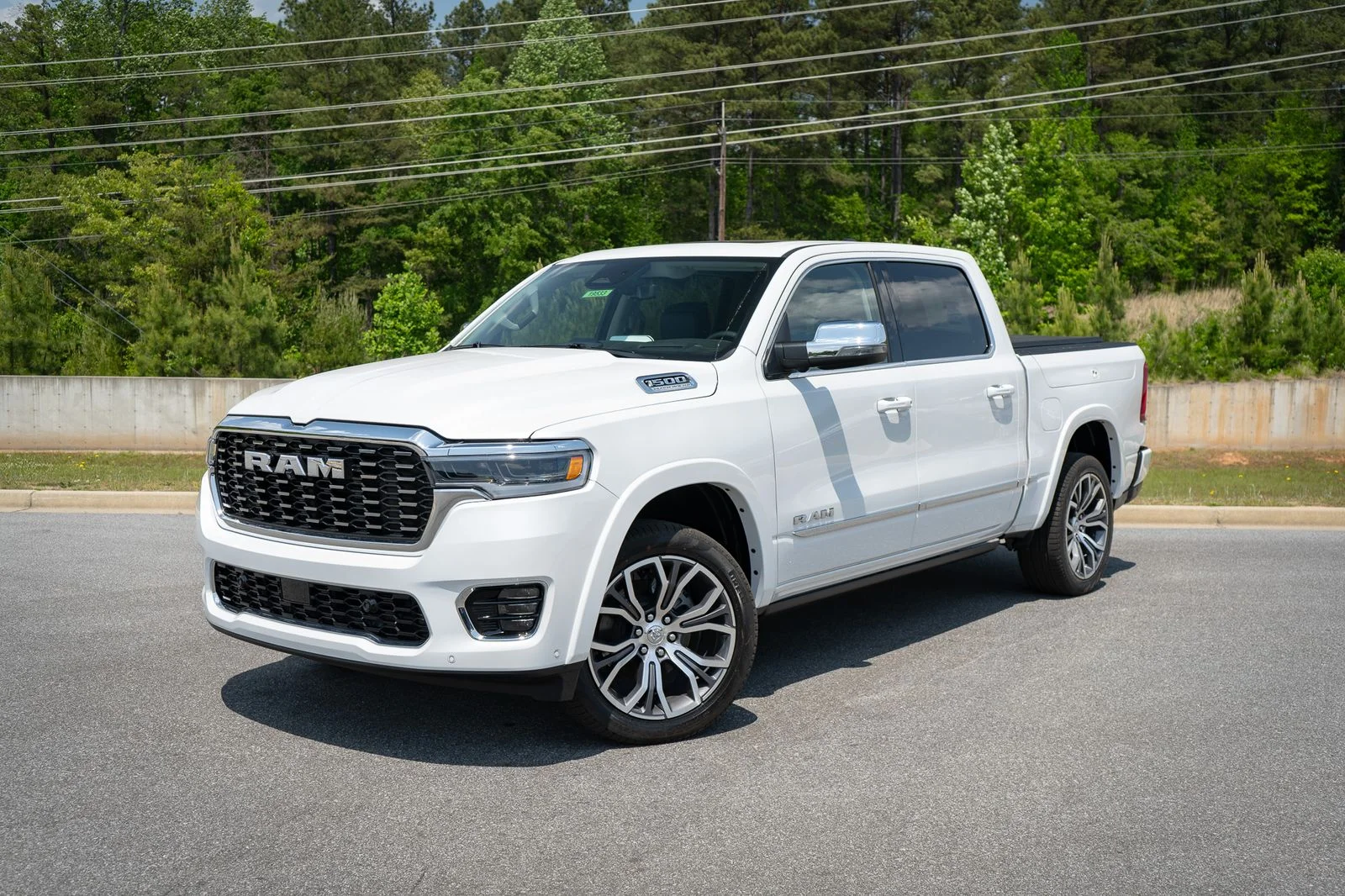 New 2026 Ivory White Tri-Coat Pearl-Coat Exterior Paint RAM Tungsten image 4