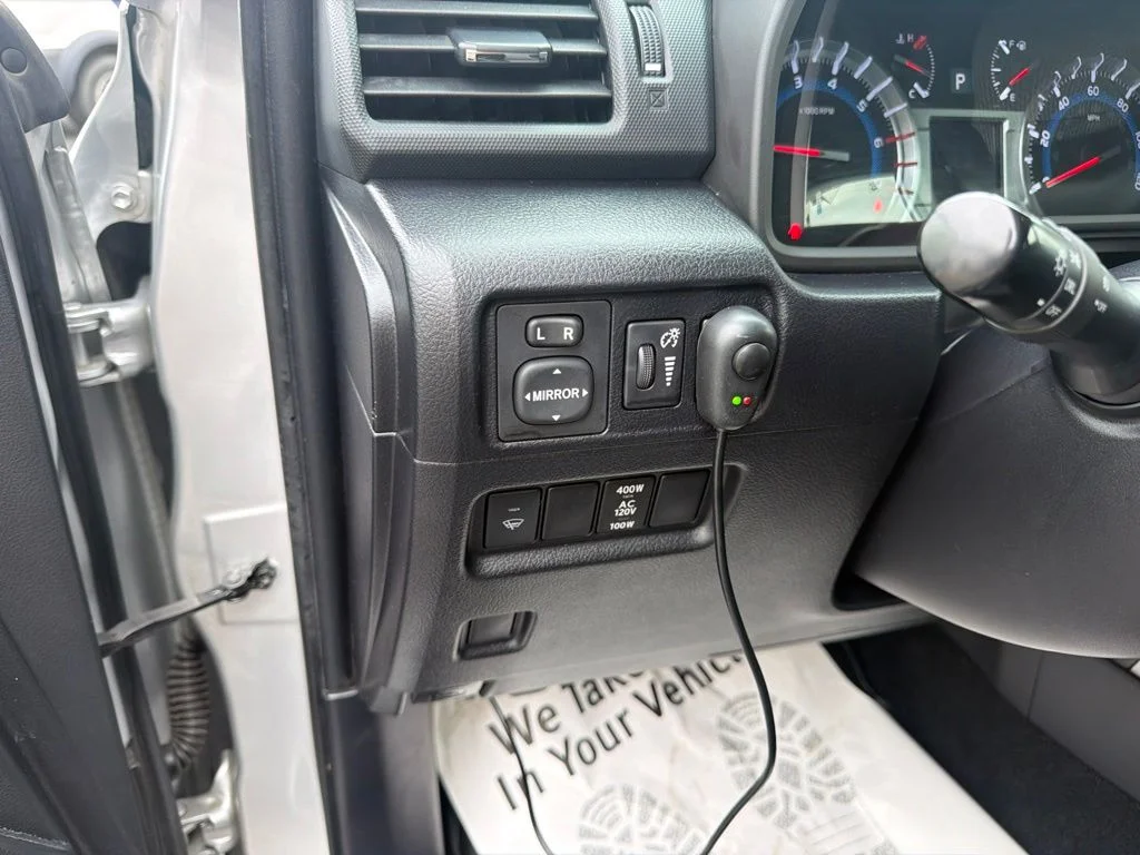 Certified Used 2018 Classic Silver Metallic Toyota SR5 image 25
