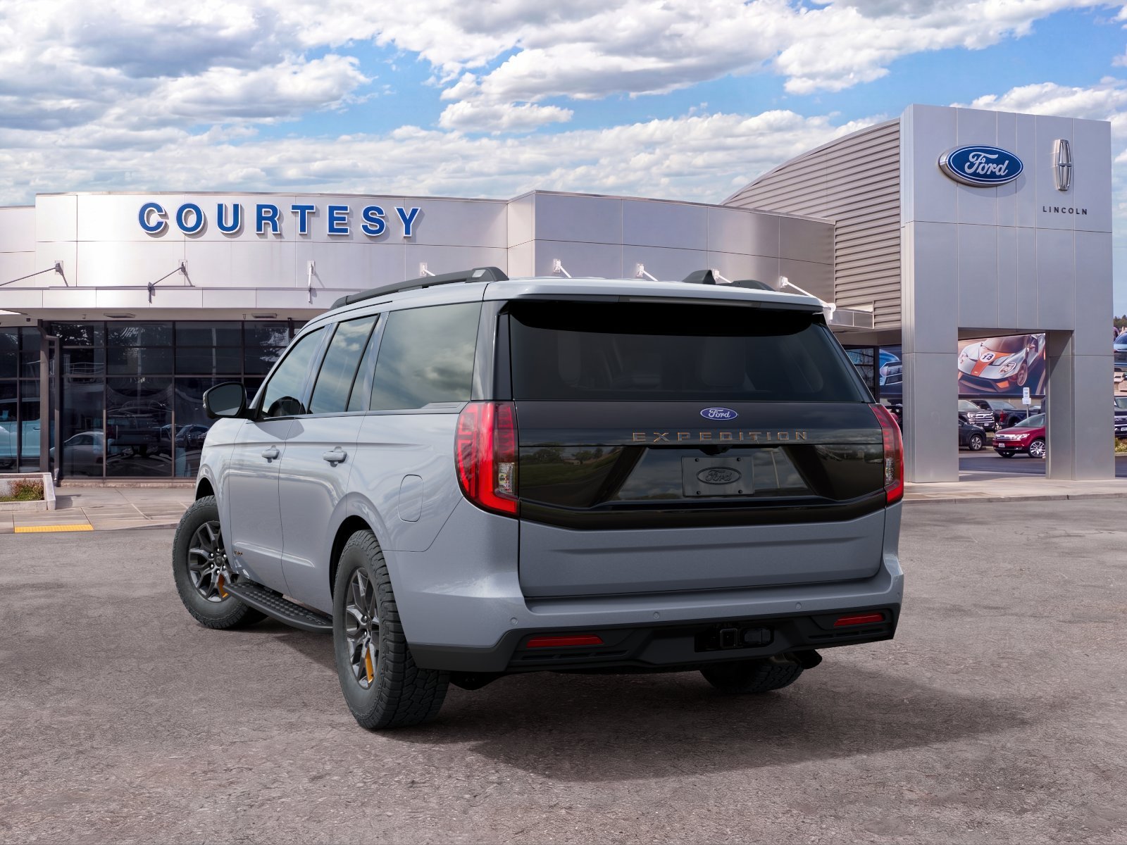 New 2027 Glacier Gray Met Tri-Coat Ford Tremor image 8