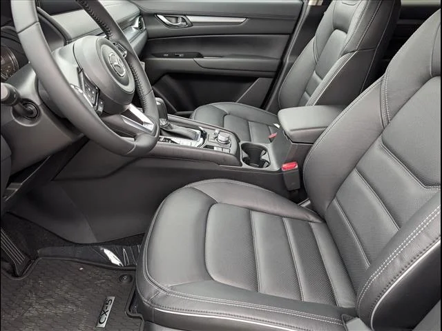 2025 Mazda CX-5 - Photo 10