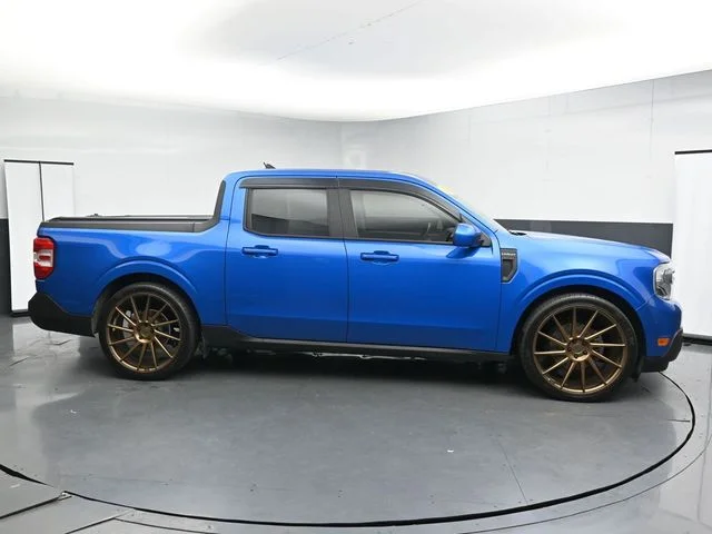 Used 2022 Blue Ford Lariat image 11