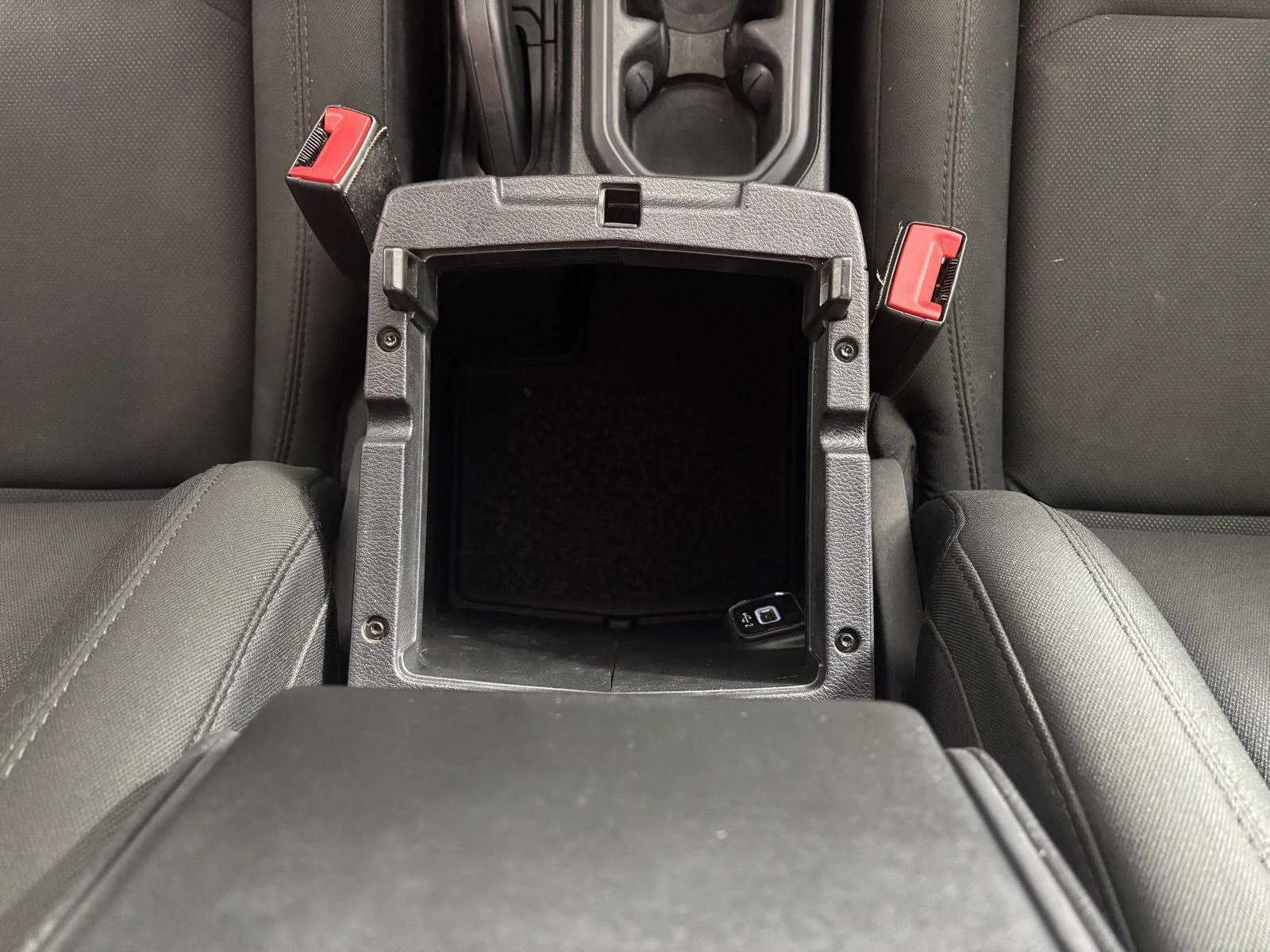 Used 2019 Black Clearcoat Jeep Sport Altitude image 34