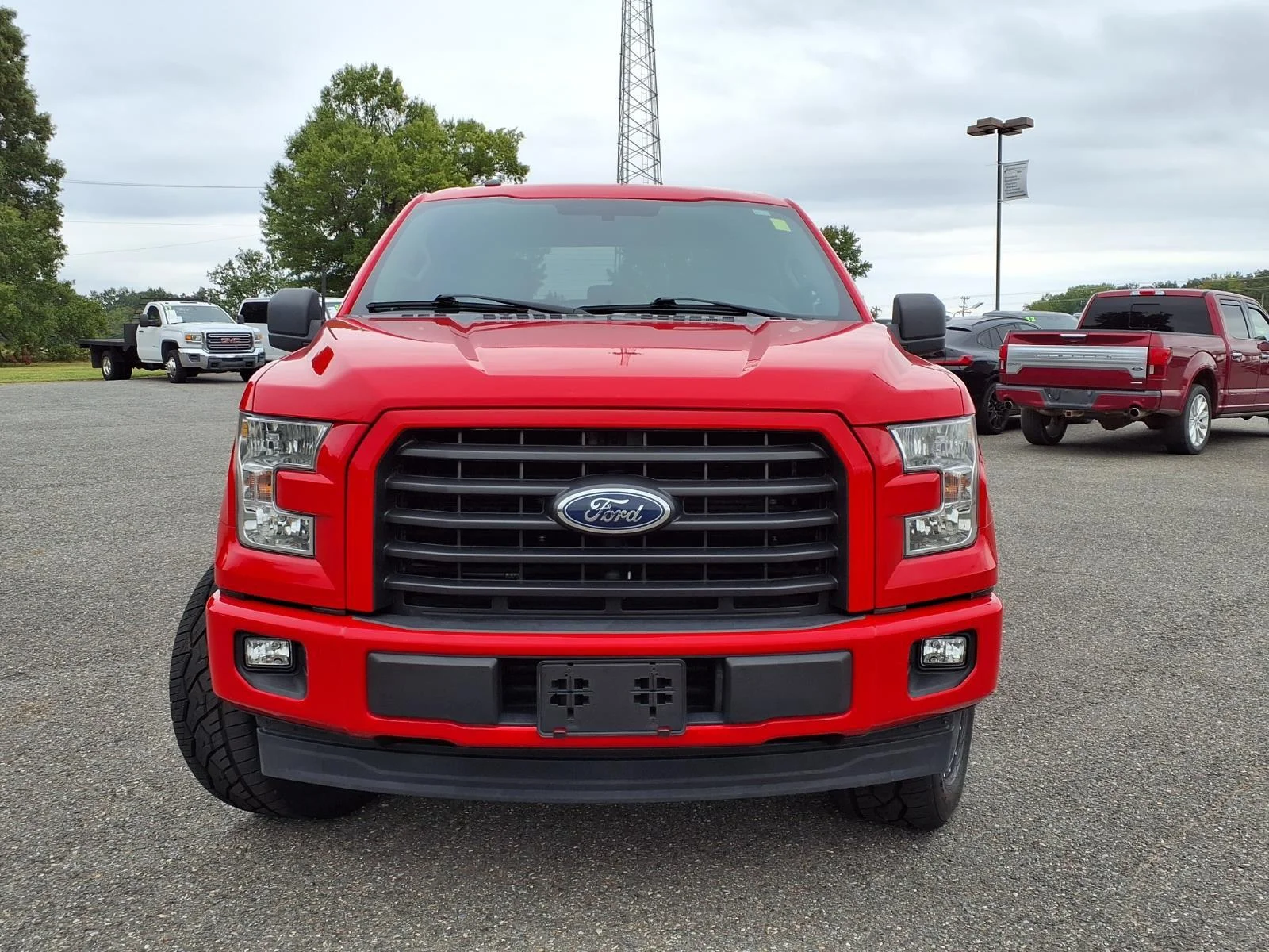 Used 2017 Race Red Ford XL image 10