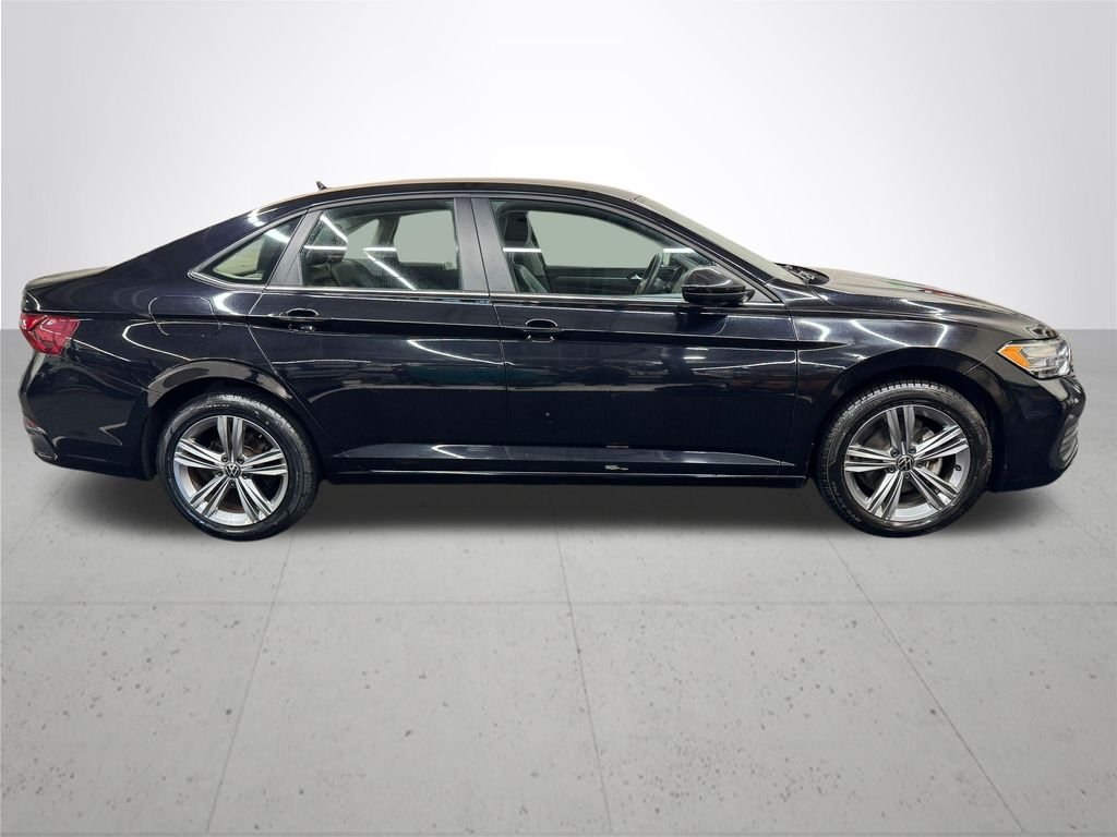 Used 2024 Black Volkswagen 1.5T SE image 8