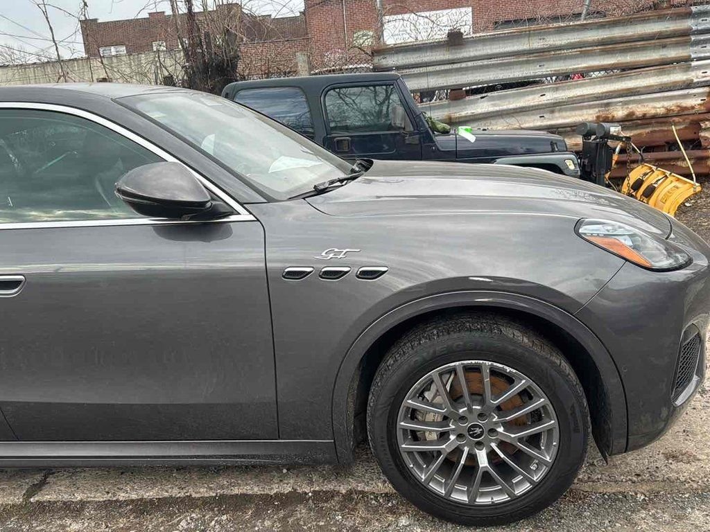 Used 2023 Gray Maserati GT image 9