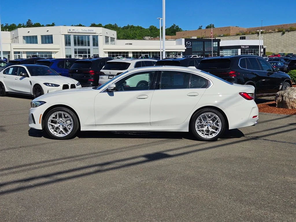 Used 2025 Alpine White BMW 330i xDrive image 4