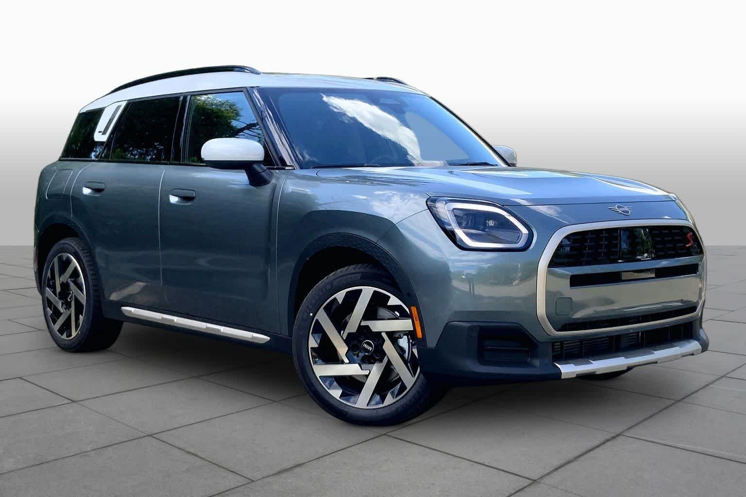 New 2027 Smokey Green Metallic MINI S image 2