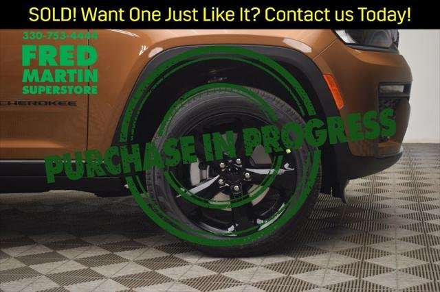 New 2026 Copper Shino Metallic Clear-Coat Exterior Paint Jeep Limited image 5