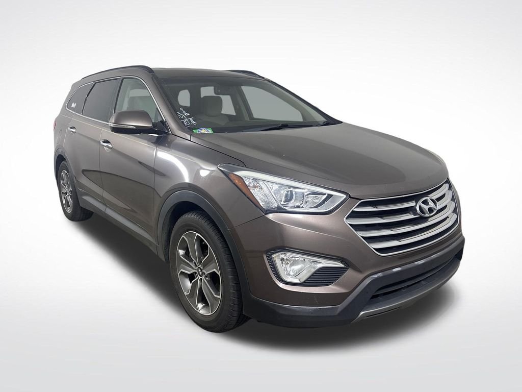 2014 Hyundai Santa Fe GLS's photo