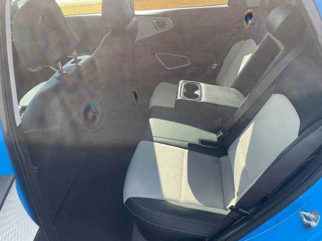 Used 2024 Surf Blue w/Black Roof Kia GT-Line image 10