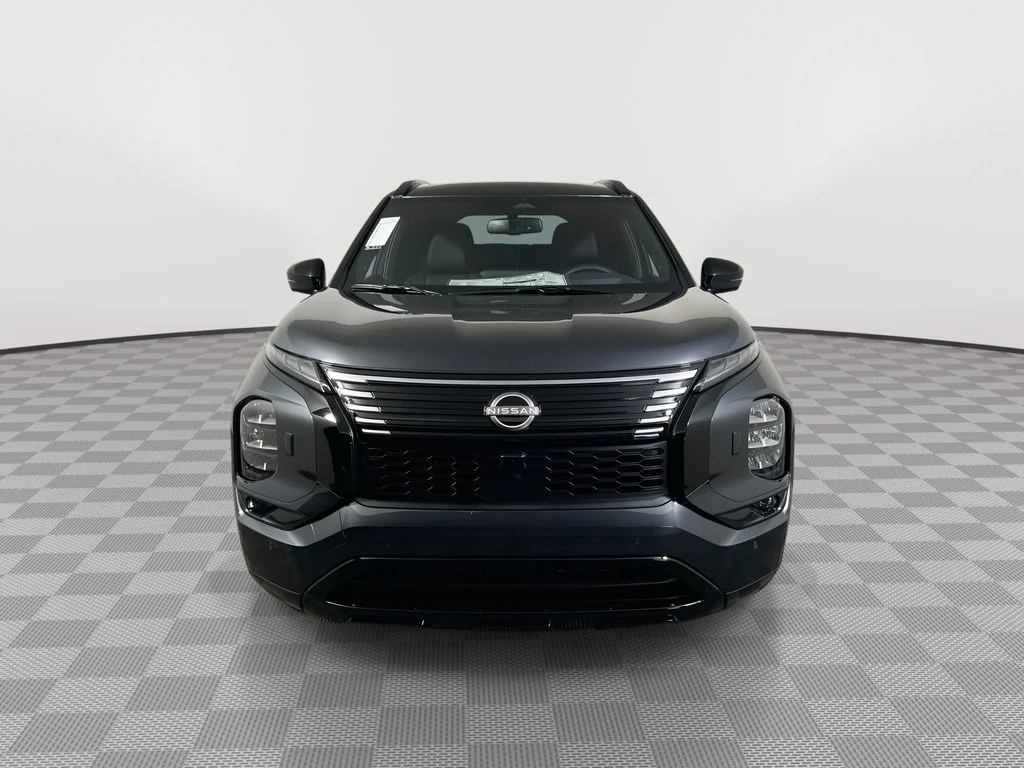 New 2026 Gray Nissan Platinum image 3