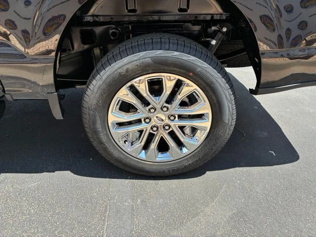 New 2026 Agate Black Metallic Ford XLT image 17