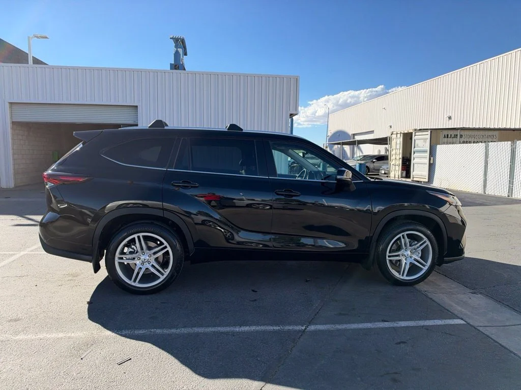 Used 2024 Black Toyota XLE image 6