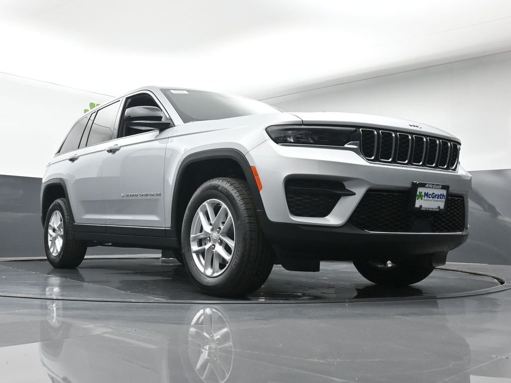 2025 Jeep Grand Cherokee Laredo - Photo 28