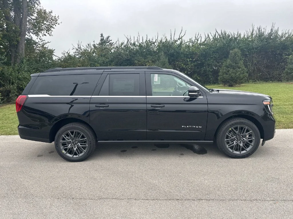 New 2027 Black Ford Platinum image 13