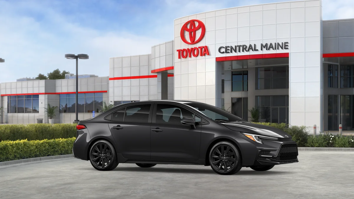 2026 Toyota Corolla XSE - Photo 13