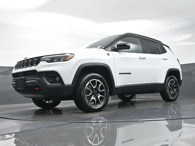 2025 Jeep Compass Trailhawk - Photo 37