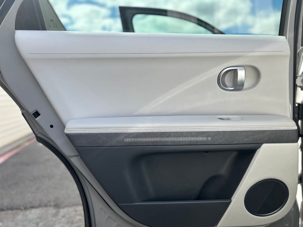 Used 2023 Gray Hyundai SEL image 20