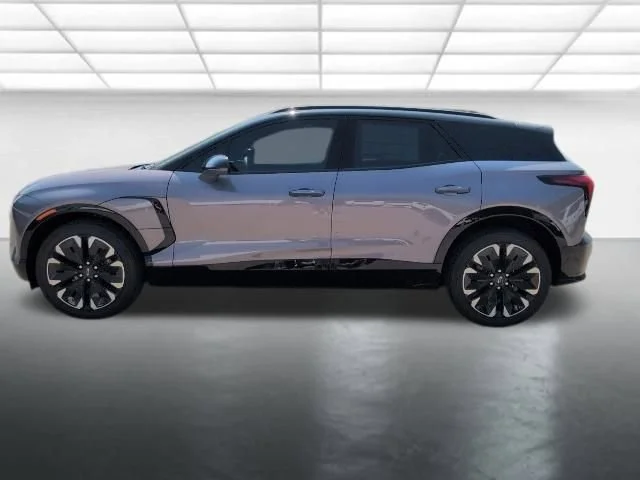 New 2026 Galaxy Gray Metallic Chevrolet RS image 36