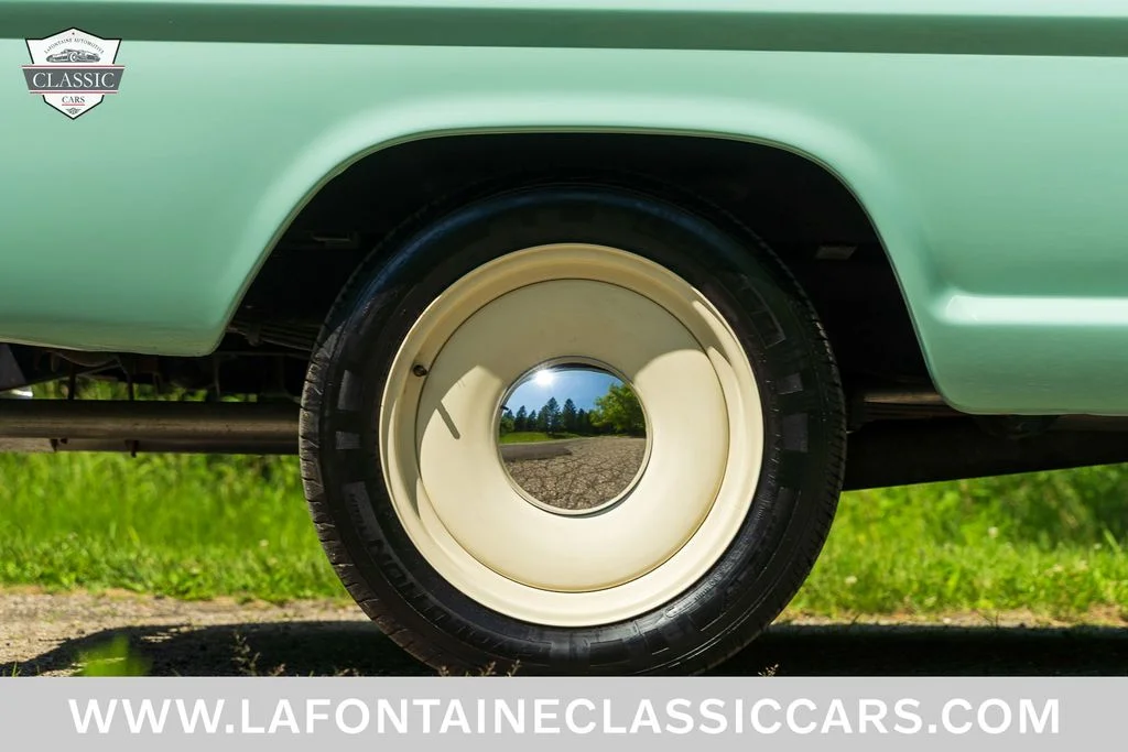 Used 1970  Ford  image 48