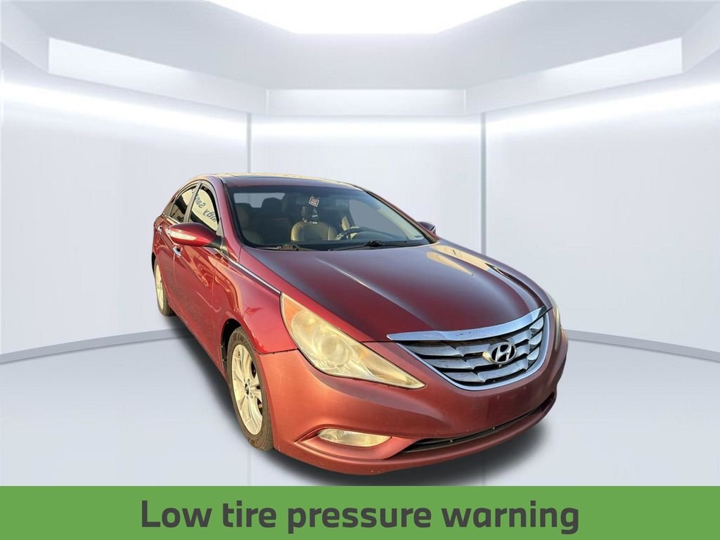 Used 2011 Red Hyundai Limited image 9