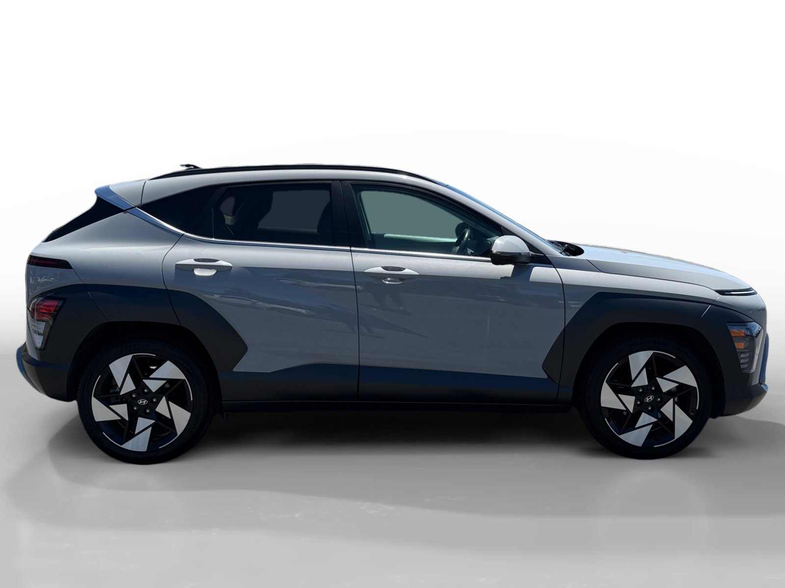 Used 2024 Cyber Gray Metallic Hyundai Limited image 6
