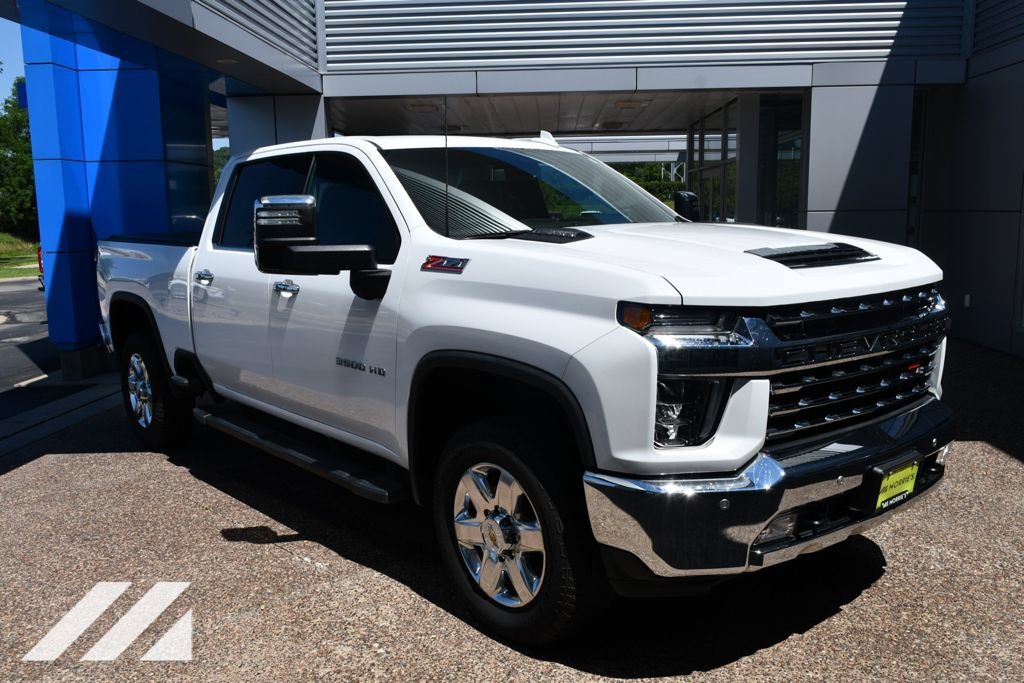 Used 2022 Summit White Chevrolet LTZ image 10