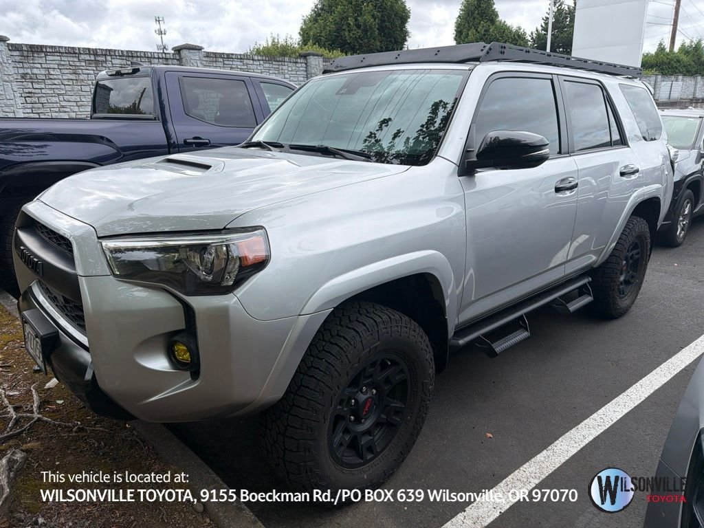Used 2021 Silver Toyota Venture image 1